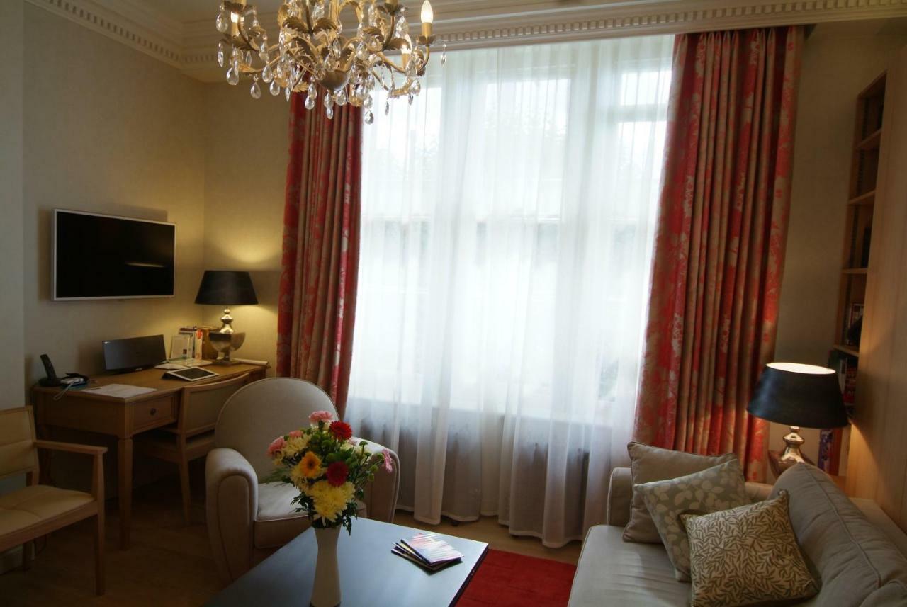 런던 Chelsea: Exceptional 1Br W/Views Of The River Thames & Battersea Park 아파트 외부 사진