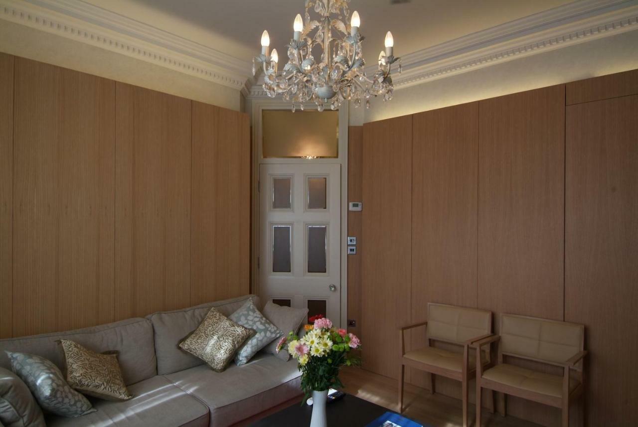 런던 Chelsea: Exceptional 1Br W/Views Of The River Thames & Battersea Park 아파트 외부 사진